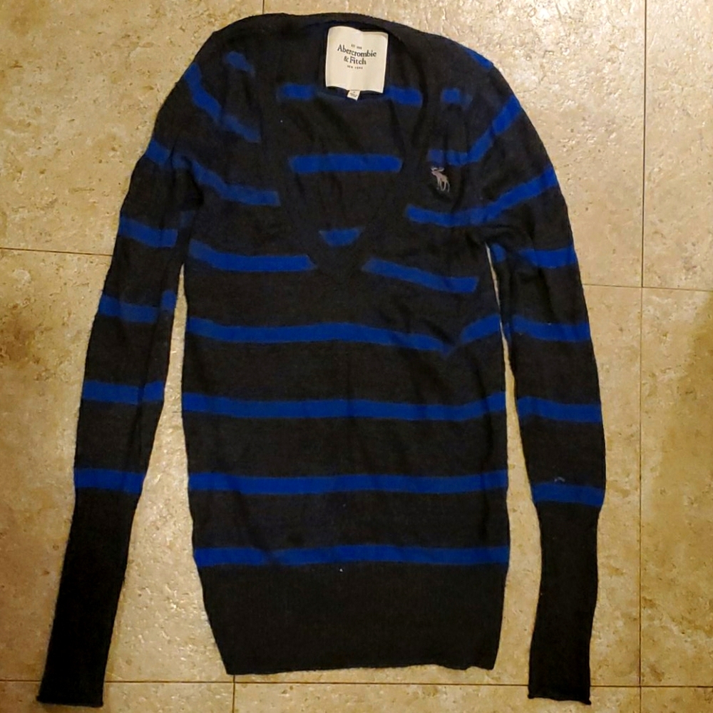 Abercrombie & Fitch stripped sweater
